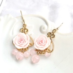 薔薇と天然石のフックピアス