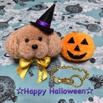 【ハロウィン限定】 もふもふトイプードル &カボチャランタンの バックチャーム（キャメル）