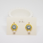 open sale♩ちいさなお花とコットンパールのピアス