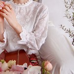 「繊細でガーリーなレースが女性らしさ格上げ♪」　上品　ブラウス　レディース　シャツ