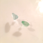 氷のようなガラスのピアス