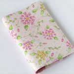 カードケースカバー　ハートの花びら