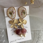ドライフラワーとべっ甲パールイヤリング