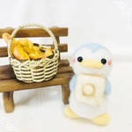 羊毛フェルト トースト大好きペンギンさん