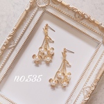 no.535 ゴールド 花束 パール ピアス、イヤリング