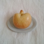 りんごぱんのパンブローチ 