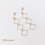 シンプルスクエアピアス