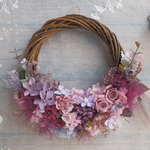 Lune Bonheur＜Magenta chic ＞＊ハーフムーンリース＊プリザーブドフラワー＊お花＊ギフト＊敬老の日＊結婚祝い＊新築祝い＊お誕生日祝い＊ウェディング