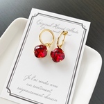 ＊swarovski scarlet～大人に憧れるシンプルラウンドイヤリング（ピアス）