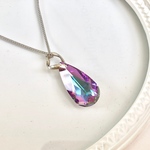 Swarovski ヴイトレイルライト 雫のペンダント