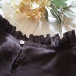 inikuma様ご予約品　フリルネックブラウス　M　RickRack