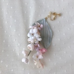 sale**すずらんと小さなお花の耳飾り　片耳
