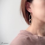 ダブルひねりリングのピアス/イヤリング