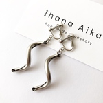 《SALE》【silver】wave charm pierce ／earring