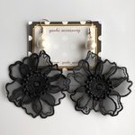 【再販4】ブラック レースフラワー×コットンパール ピアス/イヤリング