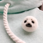 もふもふアザラシのブローチ