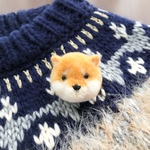 もふもふ柴犬のブローチ〈赤〉