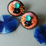 ＜lucy～イロドル惑星～＞刺繍ピアス◎テラコッタ×ブルーウェーブ★アレルギー対応/ロングポスト変更可能