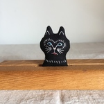 猫 ブローチ