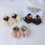 ビーズ刺繍 チタンピアス