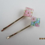 花柄のヘアピン