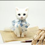 羊毛フェルト　猫　白猫ちゃん　ねこ　ネコ　猫フィギュア