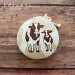 【リニューアル】マカロンポーチ　牛&ミルク(瓶)