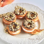 【数量限定】チョコ&ナッツドーナツのキーホルダー