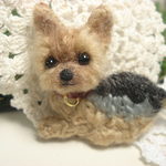 犬　ヨークシャーテリア(ヨーキー）　ブローチ