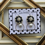 【秋物新作】BLACKぷっくりお花刺繍ピアス☆イヤリング(小)