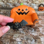 木製コウモリアンティーク時計とソファ、ハロウィンミニチュア、インテリアに(*^_^*)