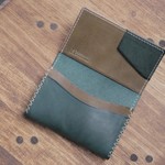 革の名刺入れ（マチ有り）深緑と苔色【受注製作】