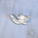 sale★シェル・ペンギンブローチ