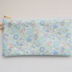 ★LIBERTY　Betsy　ベッツィ　68B　ビニコのクリアポケットポーチ　★通帳ポーチ、ペンケース、小物入れに♪