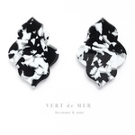 【4個 48×34mm】モノトーン モロッカン アクリル チャーム  