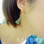 値下げ♡タッセルピアス　tassel-crocheted　lace　*khaki