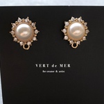 【4個 20×18mm】 ゴールド パール&ビジュー ラウンド ピアス  金具