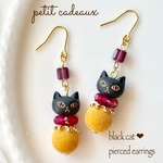  おすまし黒ネコちゃん🐾ピアス