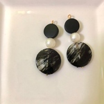 ■ブラックウッドパーツのピアス