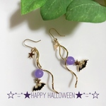 ハロウィン コウモリひねりチャームピアス