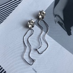 ワイヤーピアス ワイヤー シルバーピアス うねうね ピアス