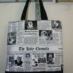 USA生地　ネコ新聞柄（第1版）のトートバッグ