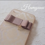 〈ブラウンリボン〉ダマスク柄 イニシャル付  iPhone8puls ケース