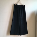 カシミヤウール黒で作ったワイドパンツ