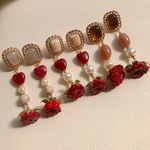 赤薔薇のアンティークピアス