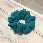 シフォン生地で作ったシュシュ（タイルブルー）