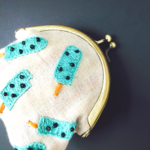 （オーダー商品）チョコミント柄刺繍がま口ポーチ