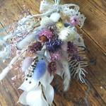 スワッグ　ドライフラワー　エアリー　ふわふわ　花束　幸福を呼ぶ　インテリア雑貨　壁飾り　プリザーブドフラワー　大人可愛い　お洒落空間　ホワイト　パープル