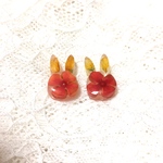 【秋ピアス】お花のうさぎピアス♡【金属･樹脂ピアス選択可】