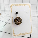 ブラックローズのピアスⅠ